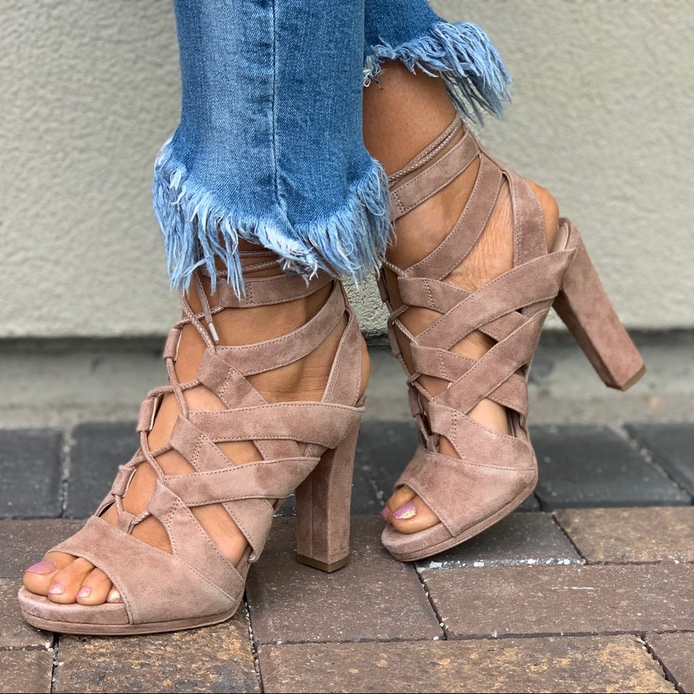 NIB Lace Up Gladiator Chunky Heel Platform Sandal - Picture 2 of 8
